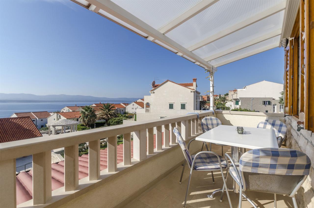 Apartments And Rooms Lea Bol Exterior foto